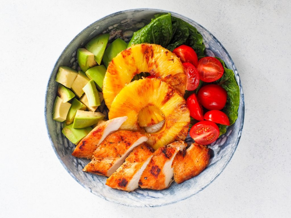 high-protein-chicken-avocado-salad