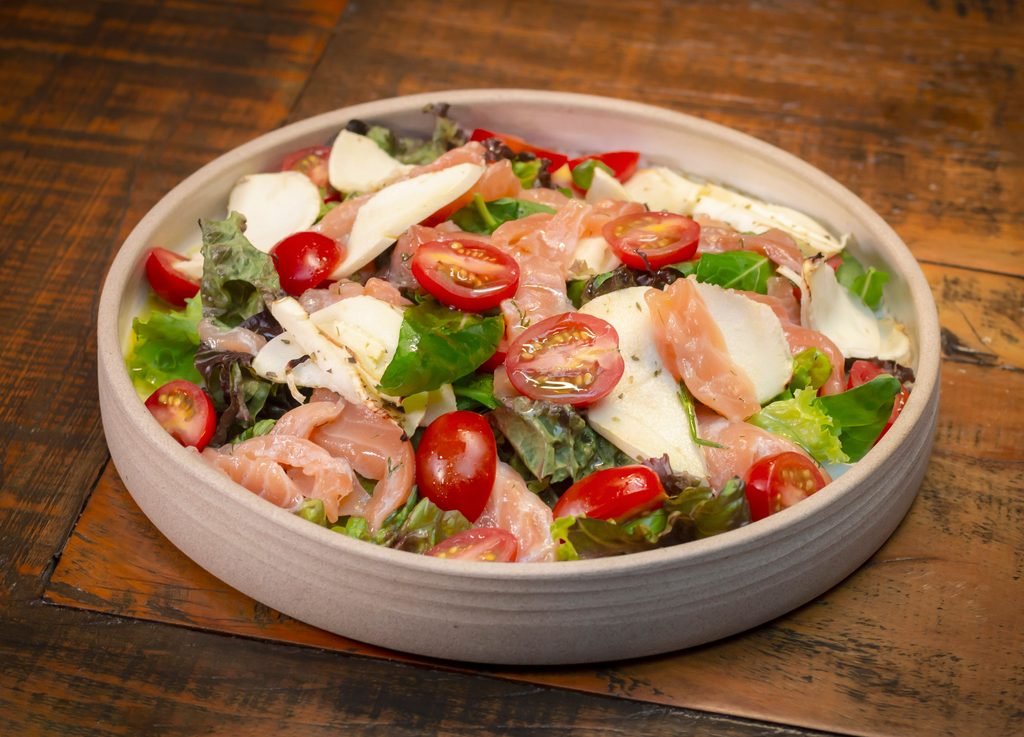 High-Protein Tuna & White Bean Mediterranean Salad for Women Over 40